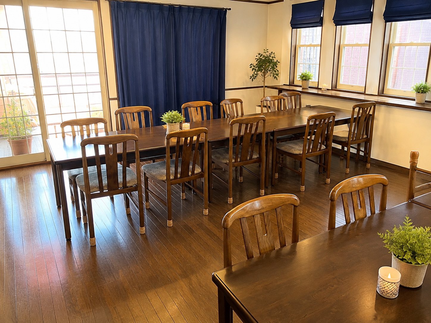 The spacious dining hall at CENTRAL